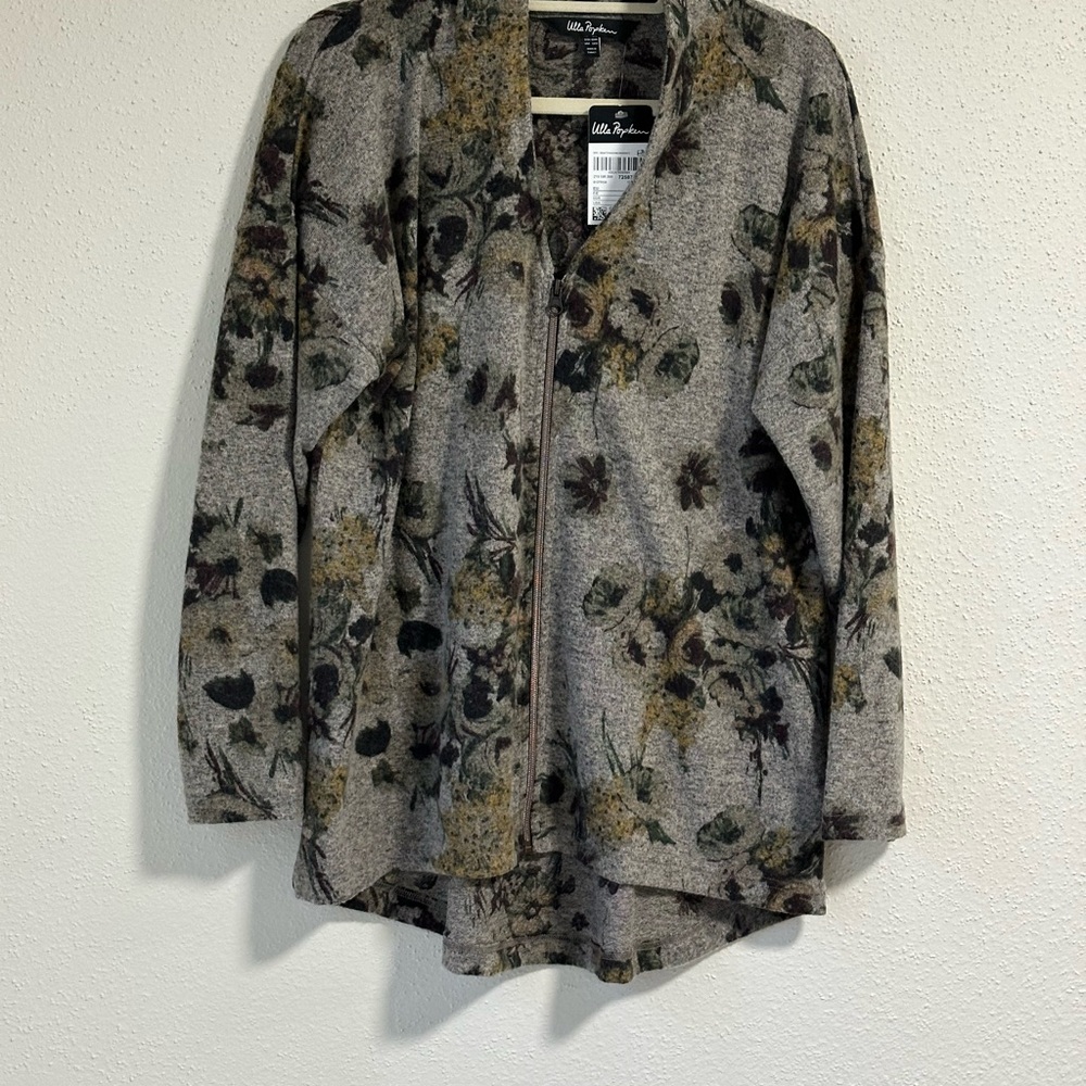 NWT ULLA POPKEN zip Up Sweater Size 12/14 Grays, Maroon & Green Very Soft. - Picture 2 of 11